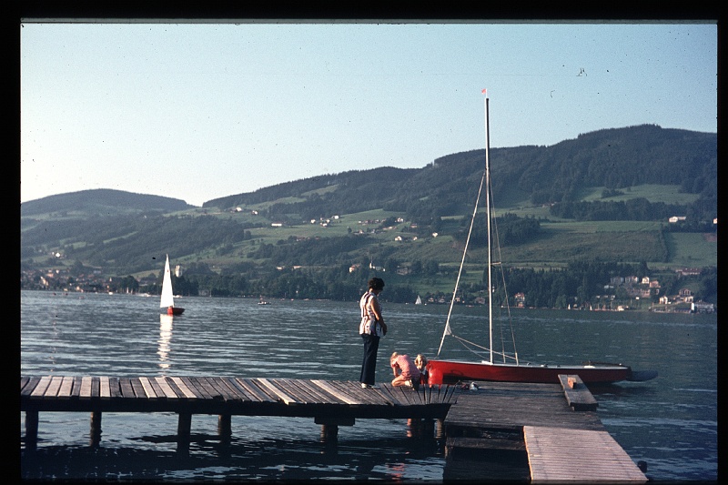 18.Wolfgangsee jul 1972 Ilse,Brigitte,Marion.JPG
